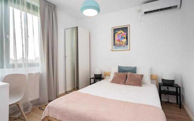 Spacious 2 Bdr Flat in the Old Town