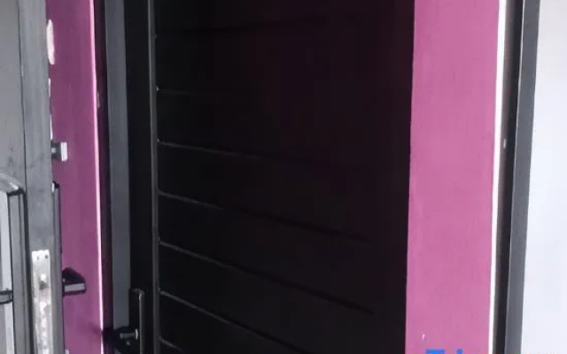Ririn Apartemen