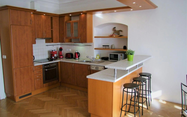 Charles Bridge Apartments