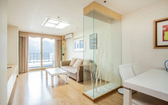 Bugok Ilsung Condo