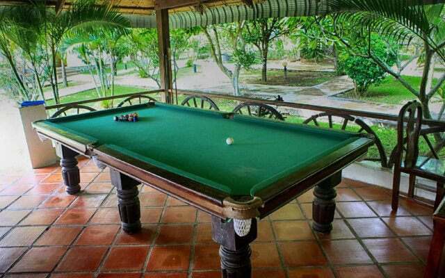 Q Bungalows