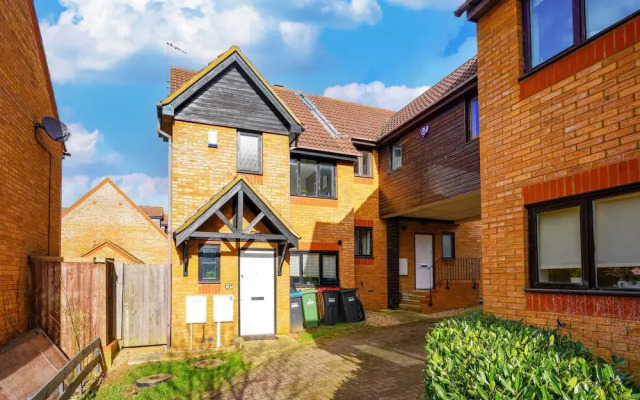 Tranquil Retreat in Milton Keynes