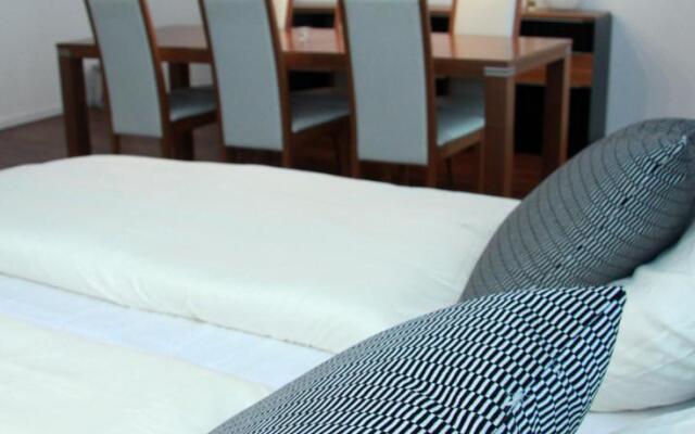 Livingston Apartment Palace