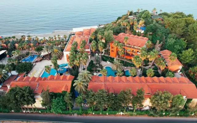 Club Tropical Paradise & Spa