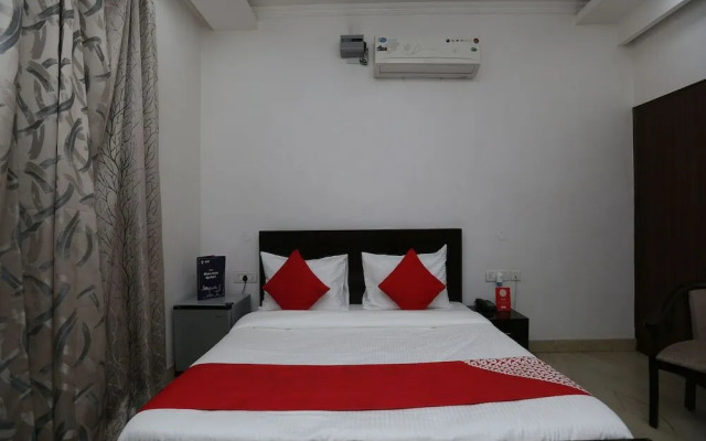 The Destiny Inn by OYO Rooms