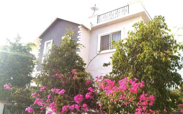 Bougainvilla Service Apartment