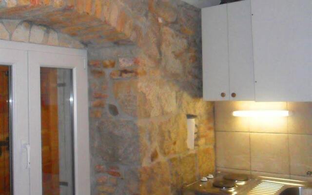 Stonehouse