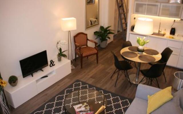 NILA Opera Apartment