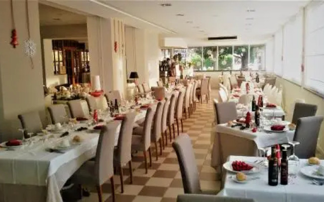 Hotel Velcamare