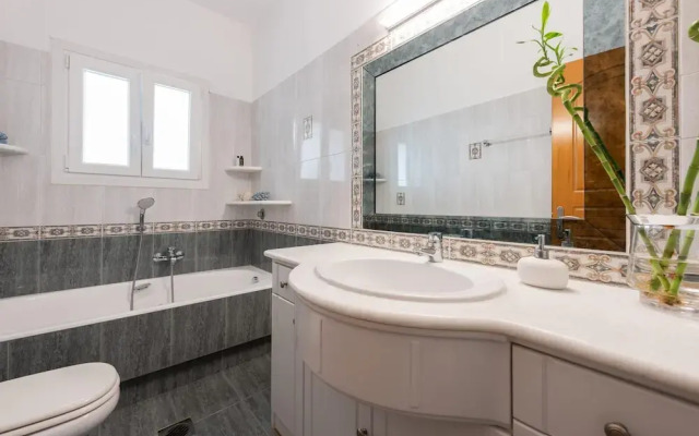 Sun and Salt 3bedroom House