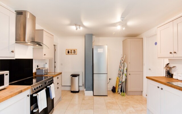 Iffley Town House