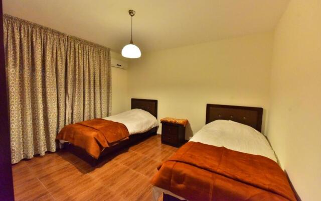 Al Farooq Hotel Apartments