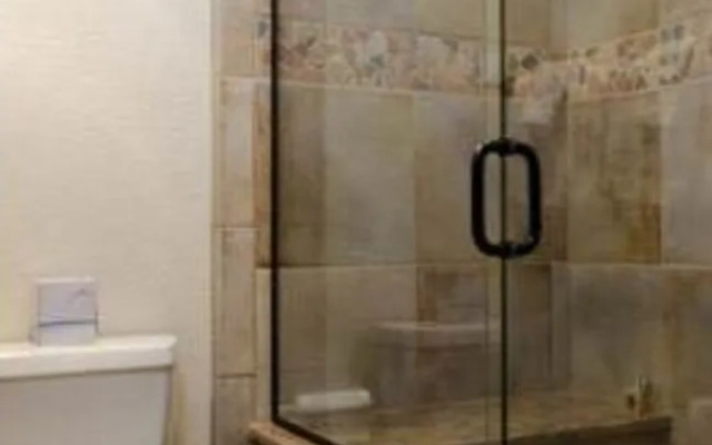 Ponderosa 6 Br Home by RedAwning