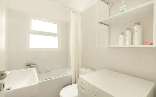 Vibrant in Pangrati by Athenian Homes