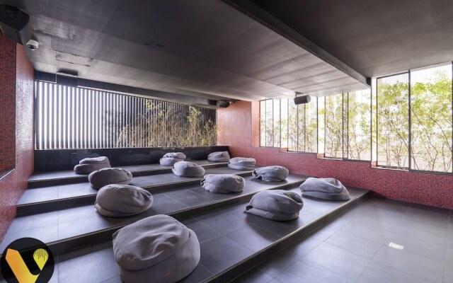 Bayz Burj Khalifa Views near Dubai Mall