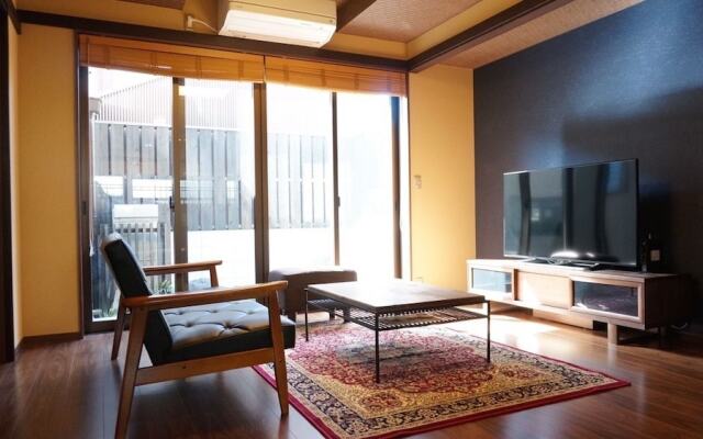 Horikawakoji Umenotoan