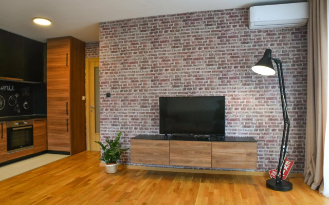 Apartments at Ljubovic Hill Park