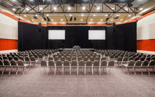 Crowne Plaza Alice Springs Lasseters by IHG