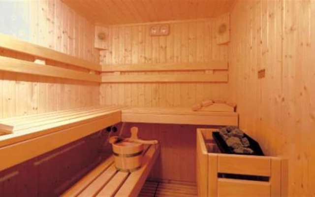 15.92 hotel
