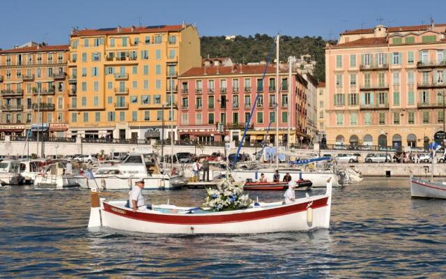 Ross 5- F2, Lumineux, Balcon, Loft, Clim, Vieux-Nice