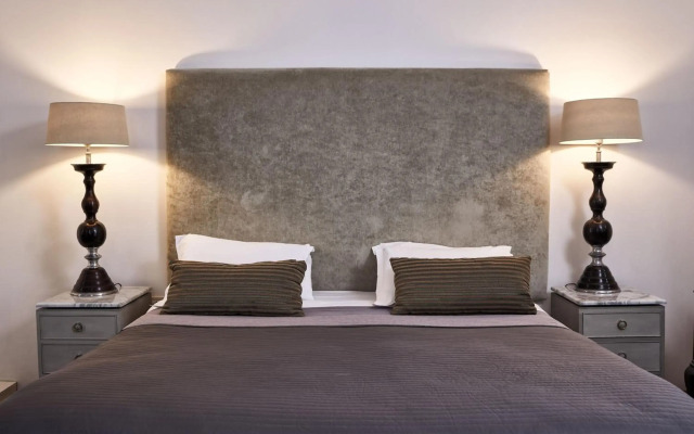 Emporikon Athens Hotel
