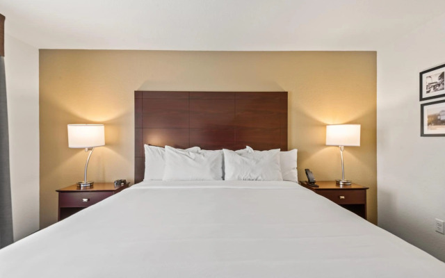 Cobblestone Hotel & Suites - Cullman