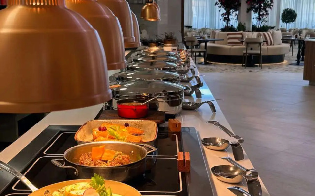 King Jason Paphos - Designed for Adults By Louis Hotels