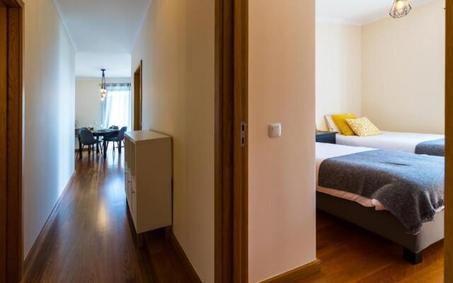 Acacia Apartment