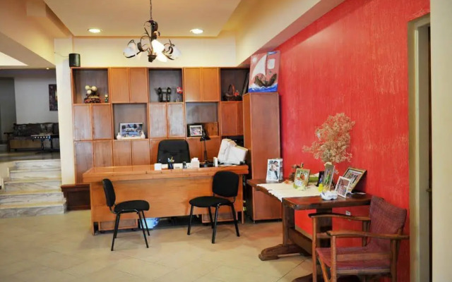 Logan's Beach Hotel