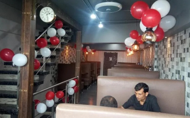 Airport Hostel 13