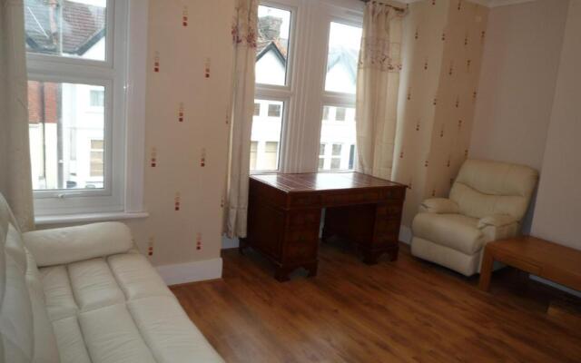 Boundary Road, 1 Bedroom & 2 Bedroom Flats