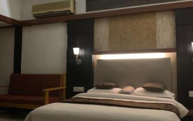 Honeybee Resorts