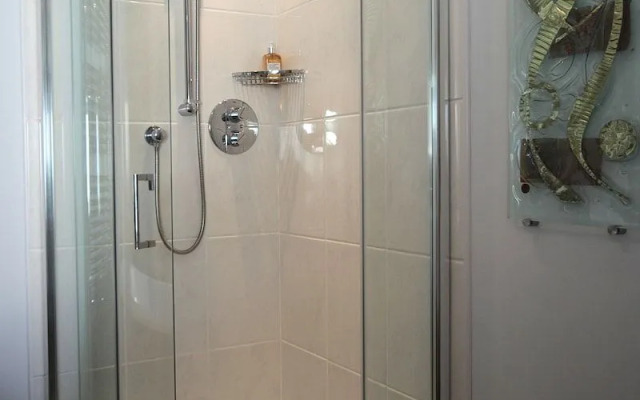 Stoop Farm Bed & Breakfast