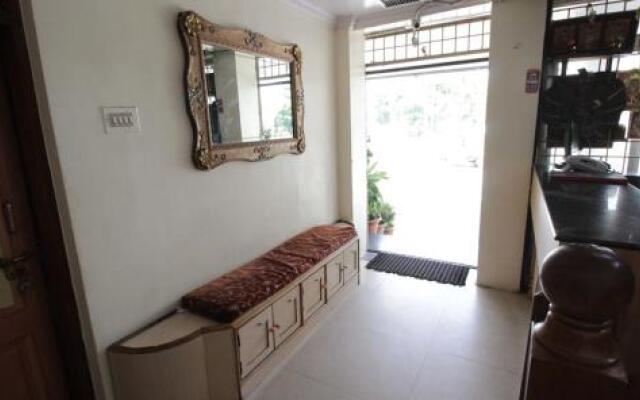 Hotel Ajantha Palace