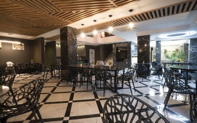 Estera Hotel & Spa
