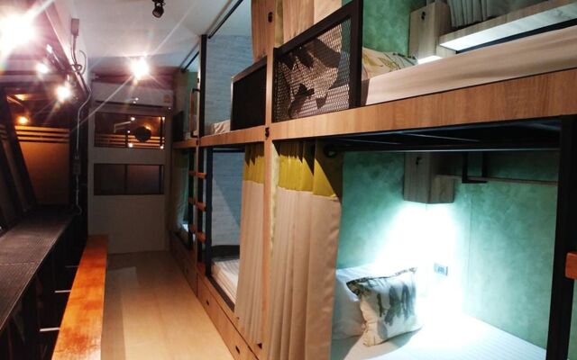 Green House Neo-Resotel - Hostel