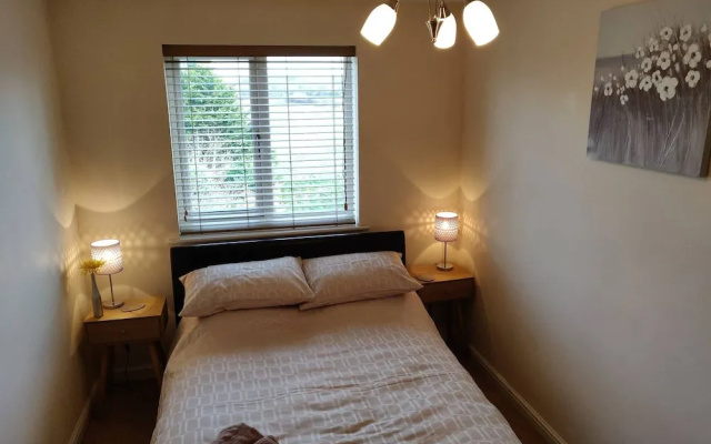 Marina View Duplex Apt 2 BR Parking St Neots Town Centre