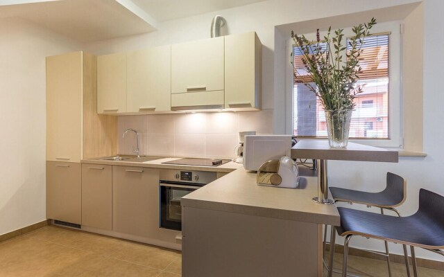 Amazing Home in Bratulici With Wifi and 2 Bedrooms