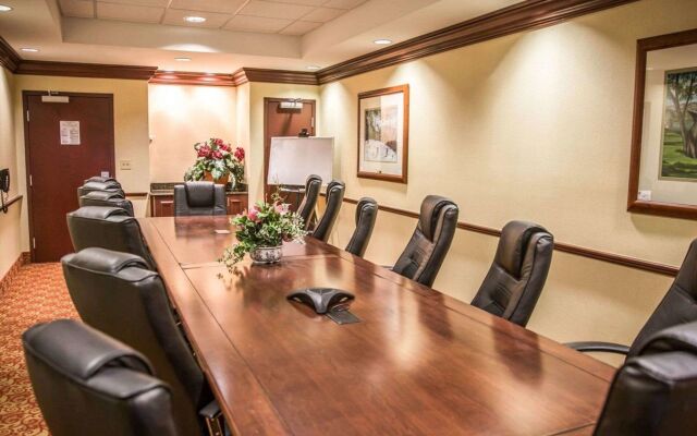 Holiday Inn Express & Suites Clear Spring by IHG