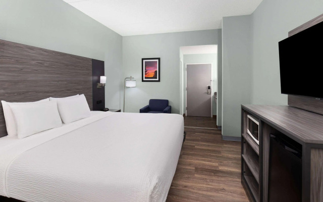 Baymont by Wyndham Creedmoor