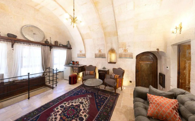 Tafoni Villa Cappdocia