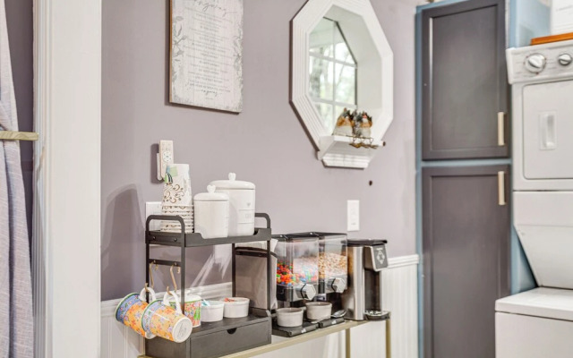 Waleska Loft: Stocked Kitchen