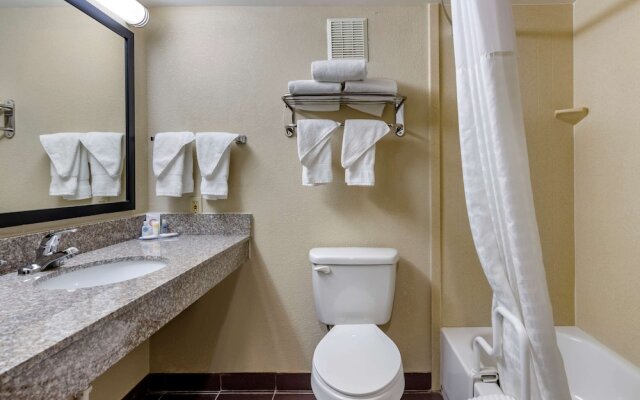 Comfort Inn & Suites