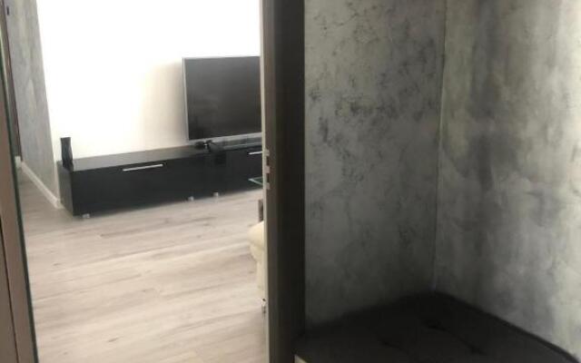 White & Silver Luxury Suite Craiova