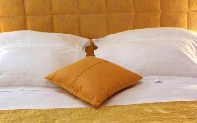Merona Hotel