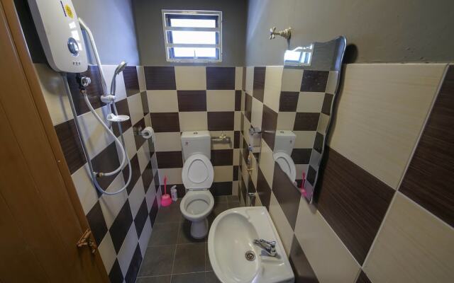 Rest & Relax 7 Room Ipoh Garden East