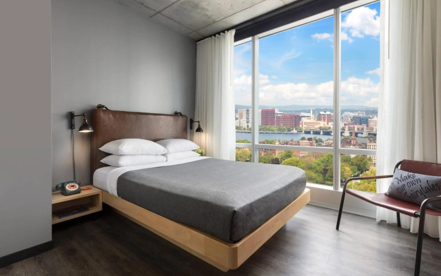 Moxy Boston Downtown
