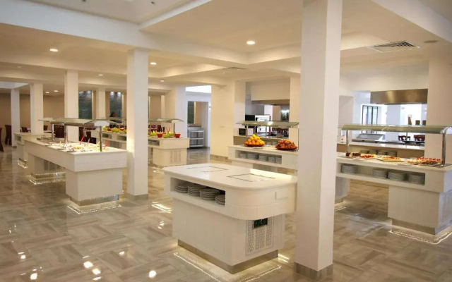 Omar Khayam Resort & Aqua Park