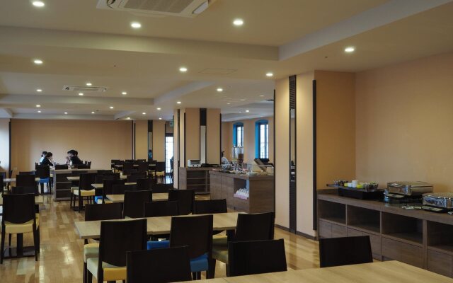 Nest&Rise Osaka Namba Hotel