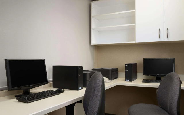 Days Inn Edmonton South